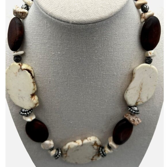 Chunky Boho Necklace With Howlite & Wooden Beads Adjustable Chain Closure - Picture 3 of 6